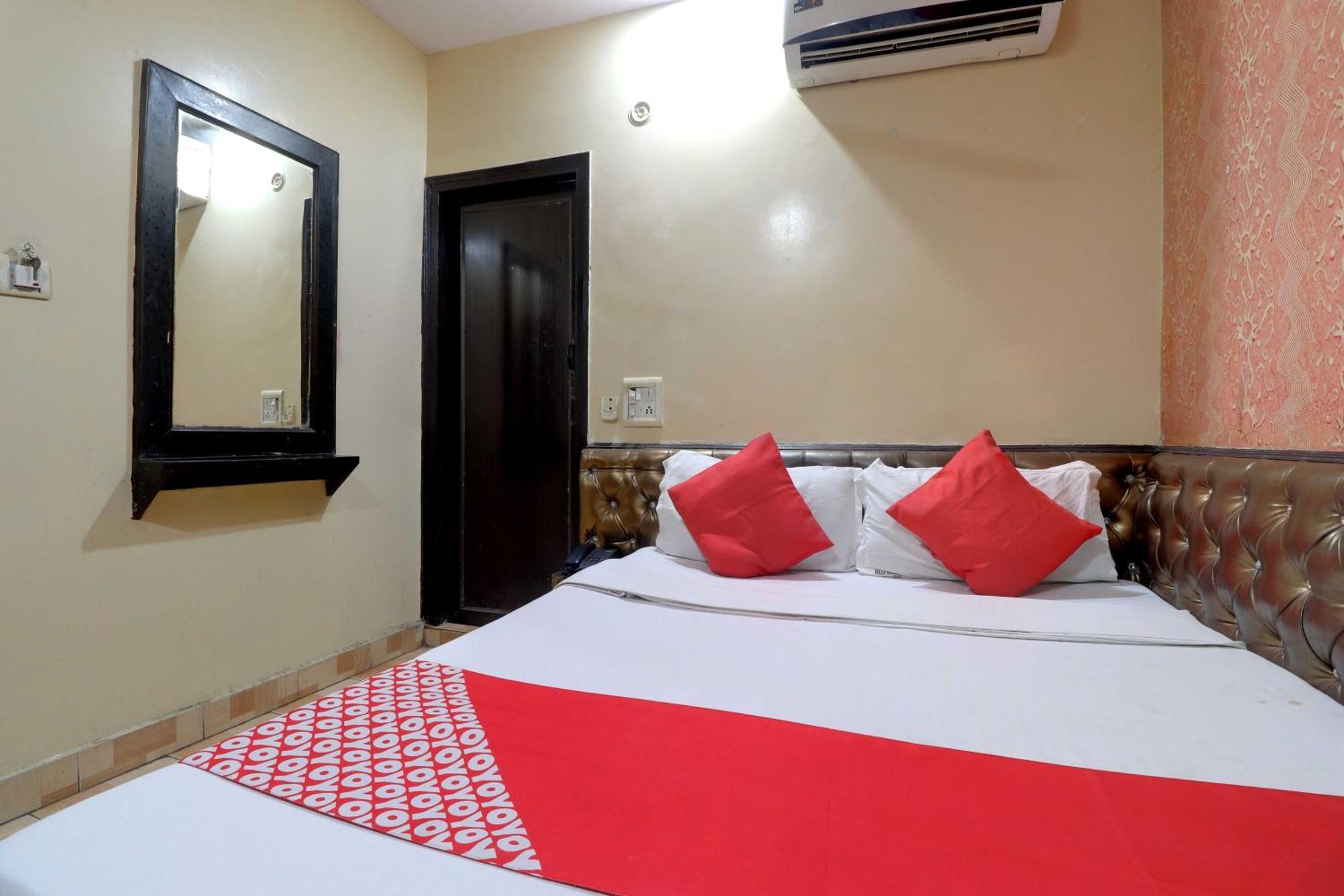 Oyo Flagship 81569 The Red Rose Inn New Delhi Exterior foto