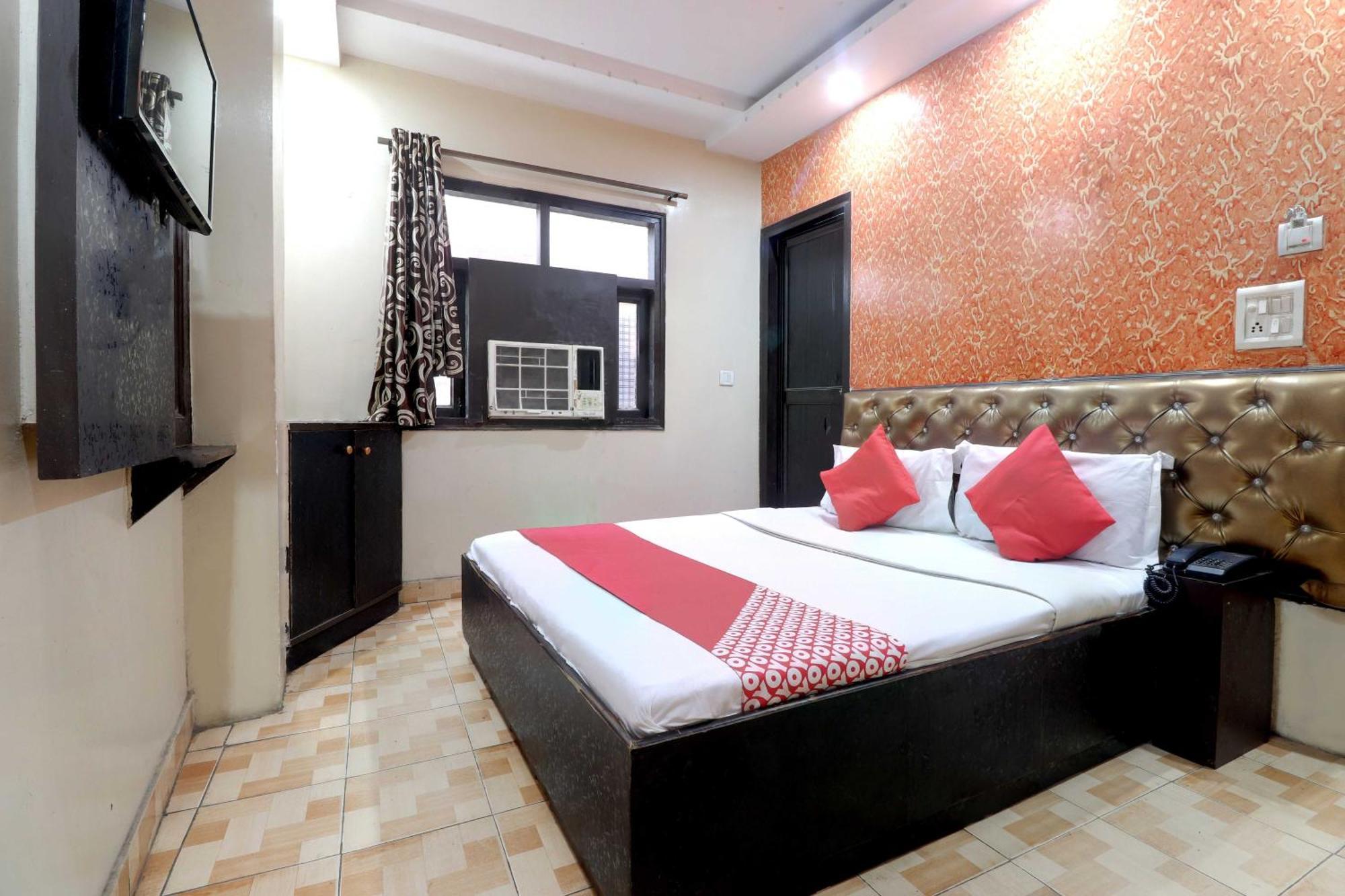 Oyo Flagship 81569 The Red Rose Inn New Delhi Exterior foto
